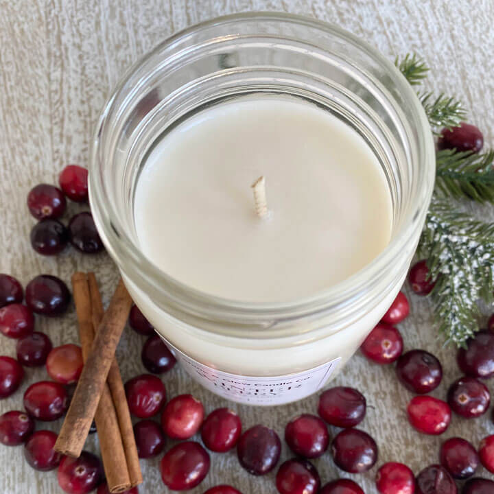 WINTER BERRY CANDLE